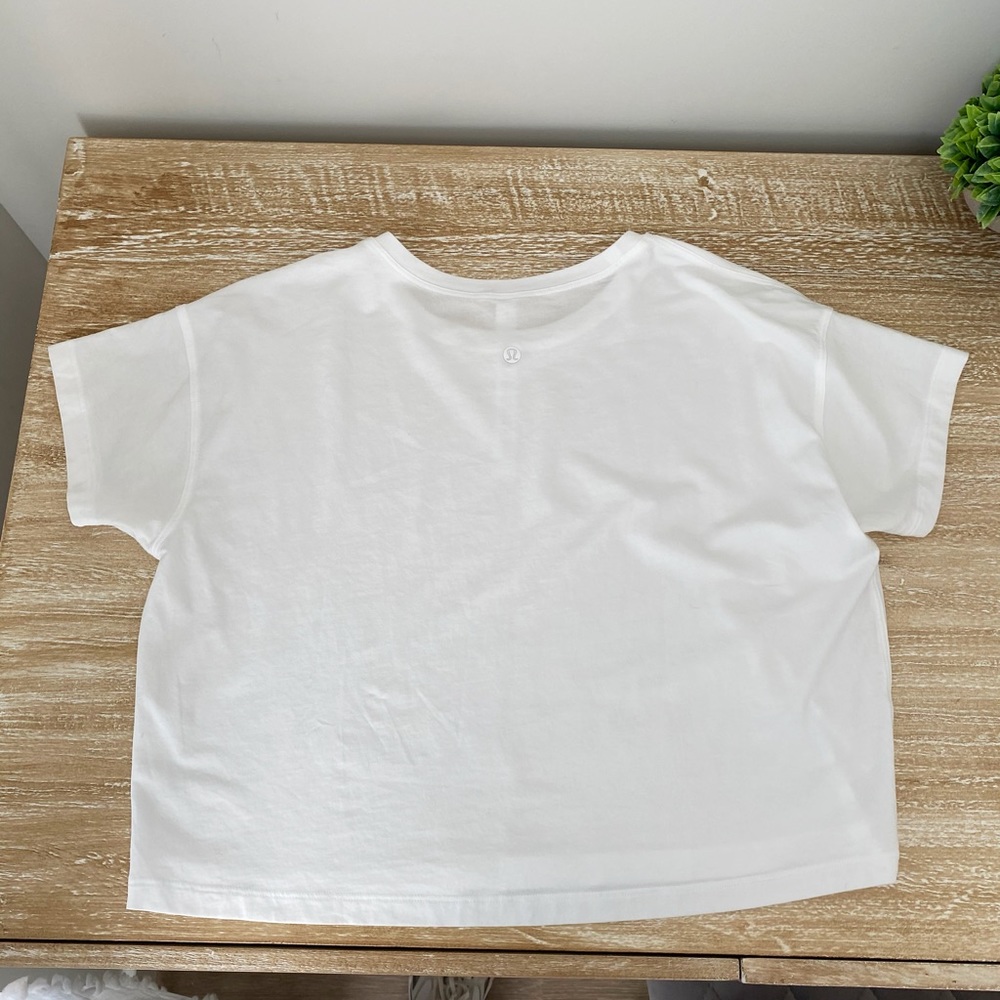 Lululemon Cates Tee, perfect condition